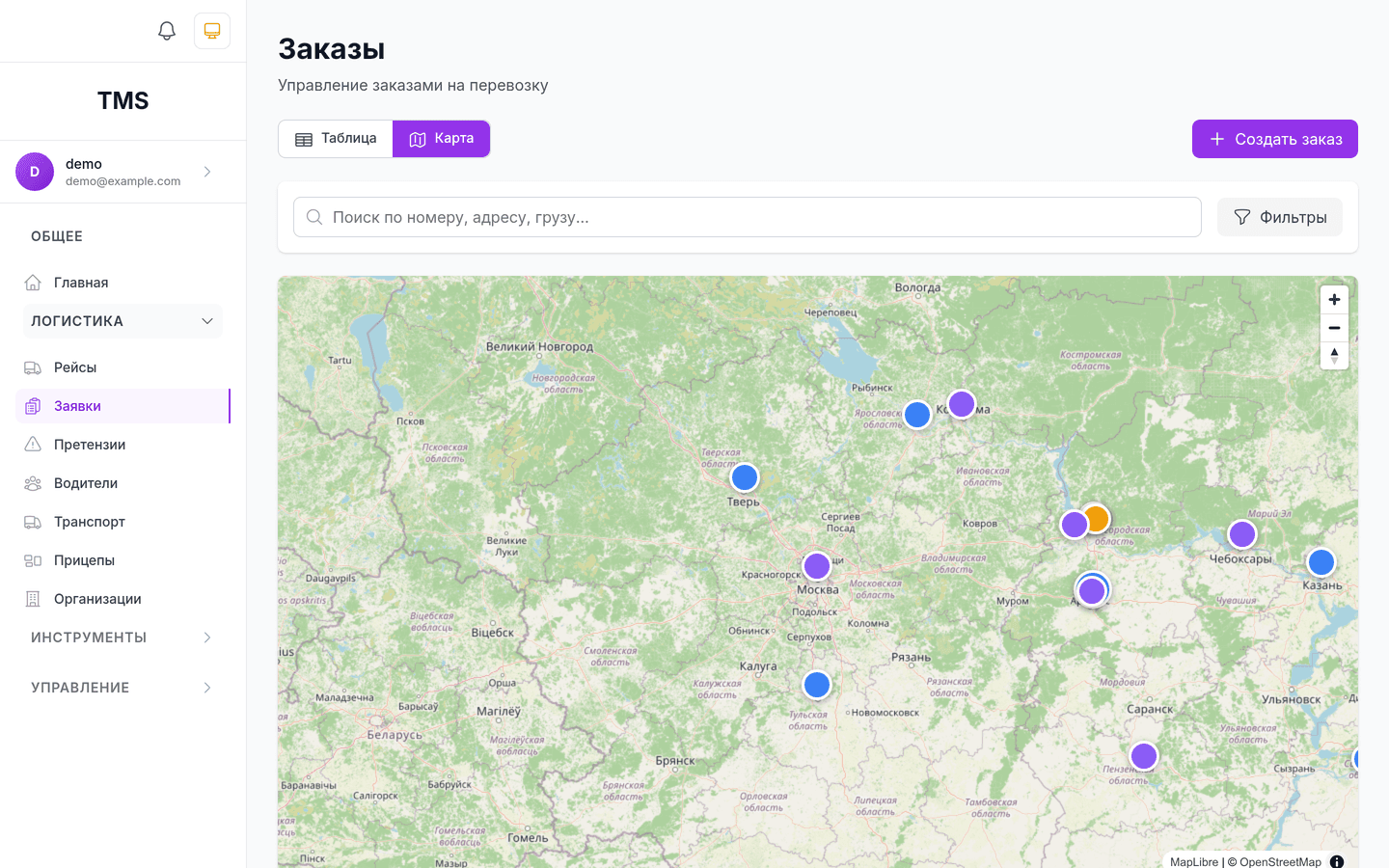 id.TMS orders on a map: loading points across central Russia, coloured by order status